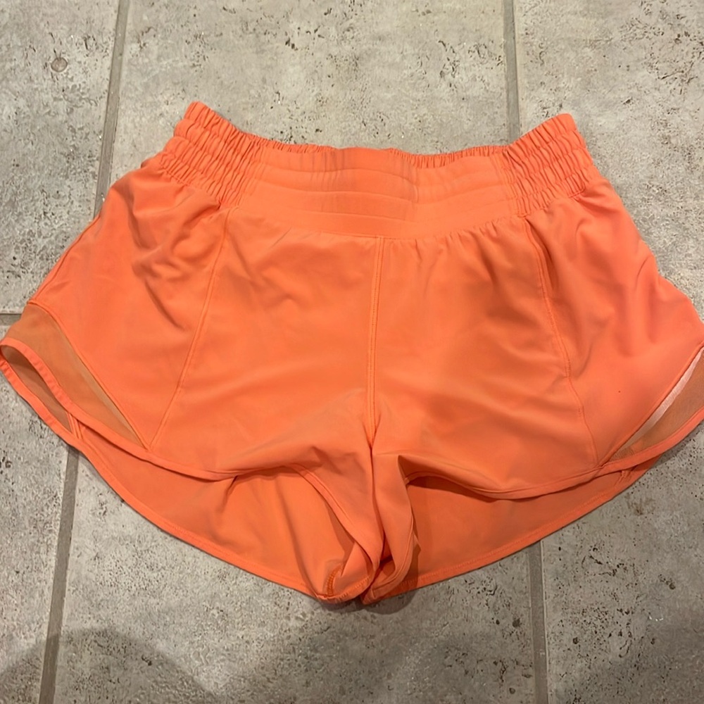 Lululemon hotty hot short